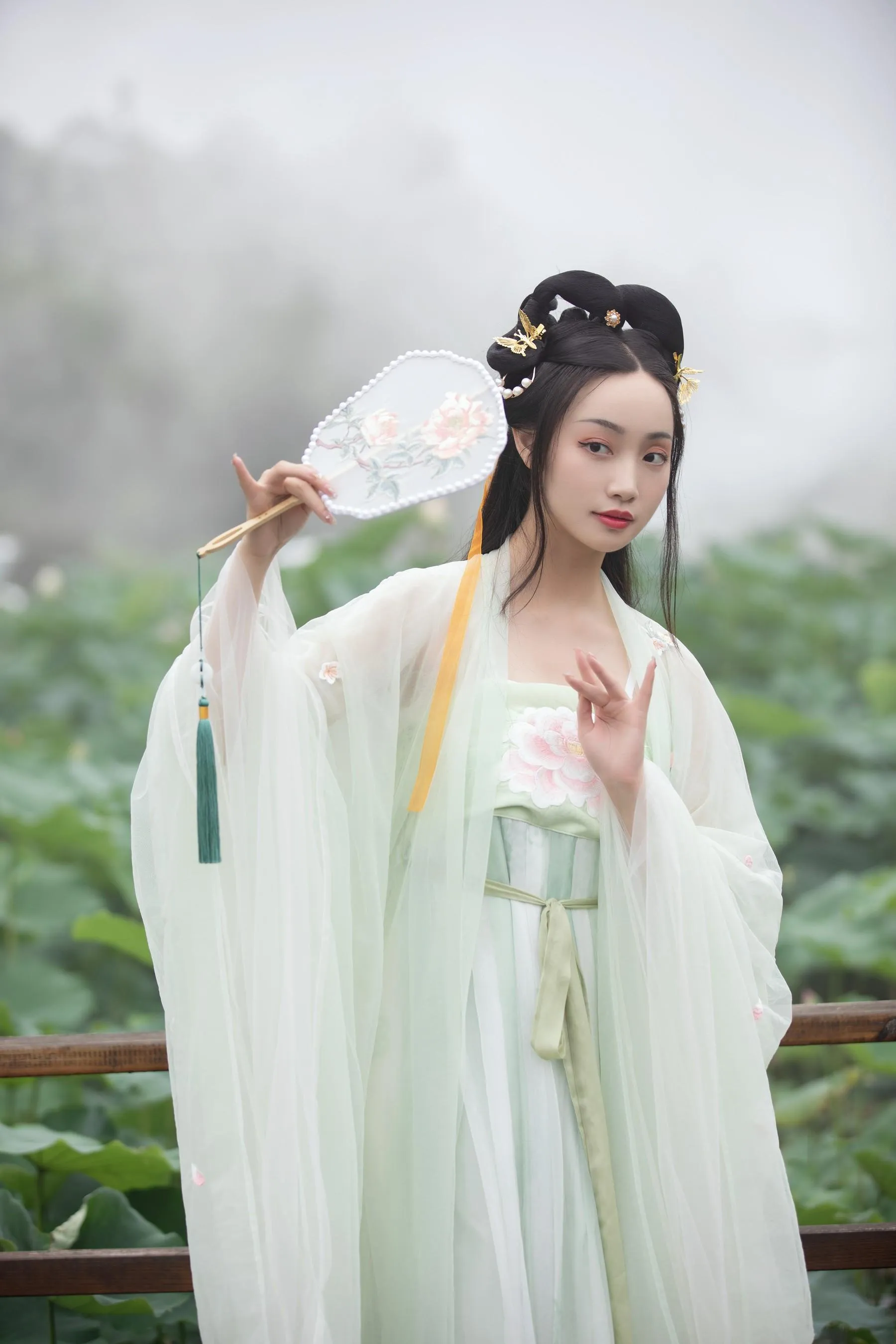 [YITUYU艺图语]2022.08.01 荷 凌子兮 [24P]插图2